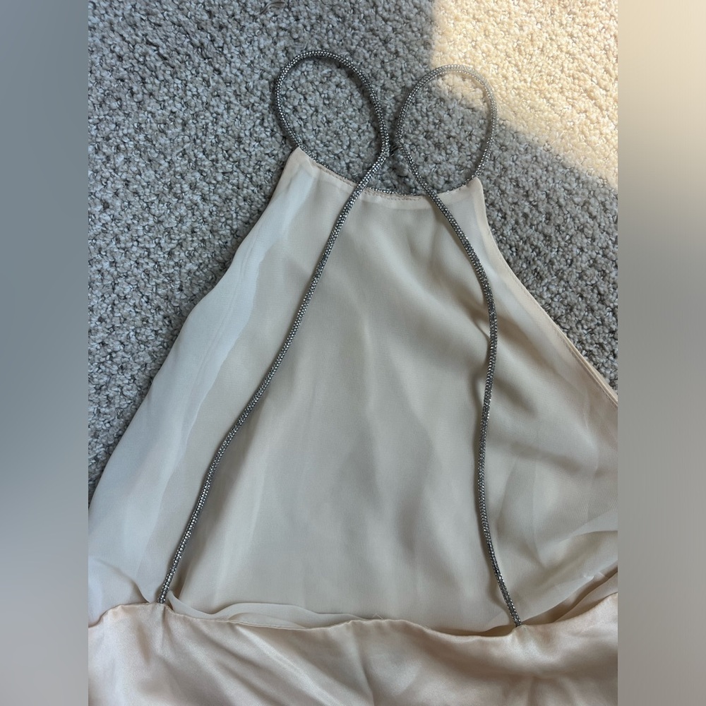 Backgrounde NYC 100% silk halter blouse - Picture 5 of 7